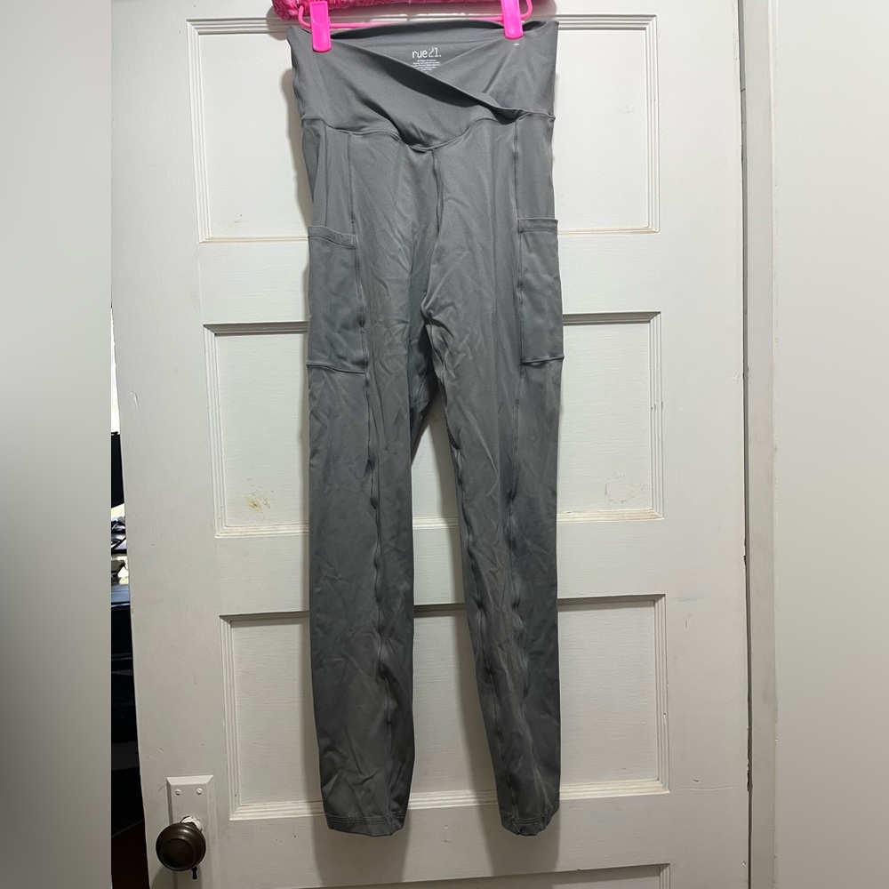 Rue21 grey leggings